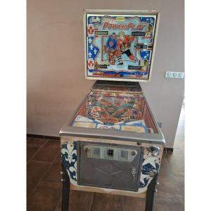 American Pinball Machine From The 70s