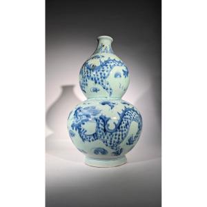 Celadon Vase, Qianlong China, Double Gourd, Porcelain