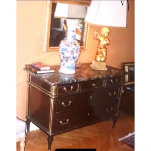 Commode époque Louis XVI