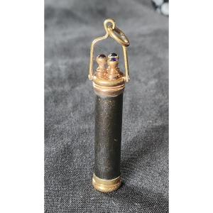 Lacquer And Pompon Pencil Holder Pendant 