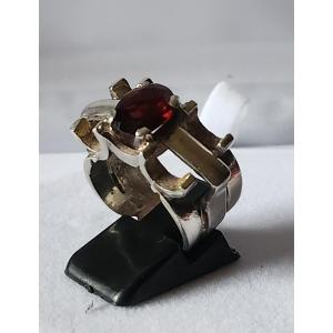 Designer Ring In Silver And Garnet