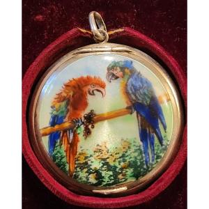 19th Century Silver Enamel Pillbox Pendant With Parrot Decoration 