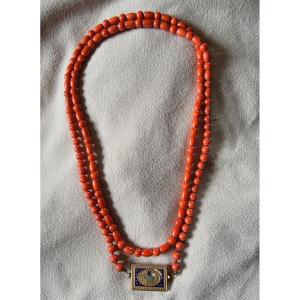 Coral Necklace With Enameled Gold Clasp, 19th Century 