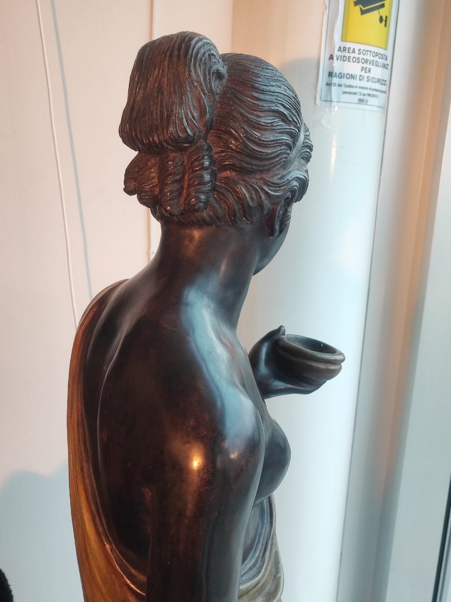 Scultura femminile in bronzo-photo-2