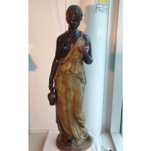 Scultura femminile in bronzo