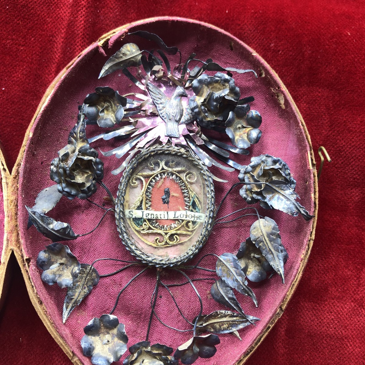 RELIQUIARIO IN FILIGRANA D'  ARGENTO ENTRO SUA CUSTODIA DI CUOIO DI S.IGNAZIO DI lOJOLA MISURE -photo-2