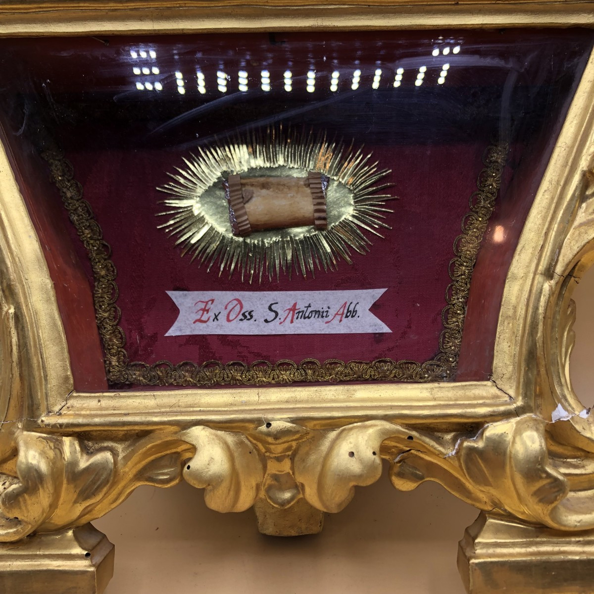 Reliquiario di S.Antonio Abate sec.XVIII° bellissimo oggetto in legno intagliato e dorato -photo-2