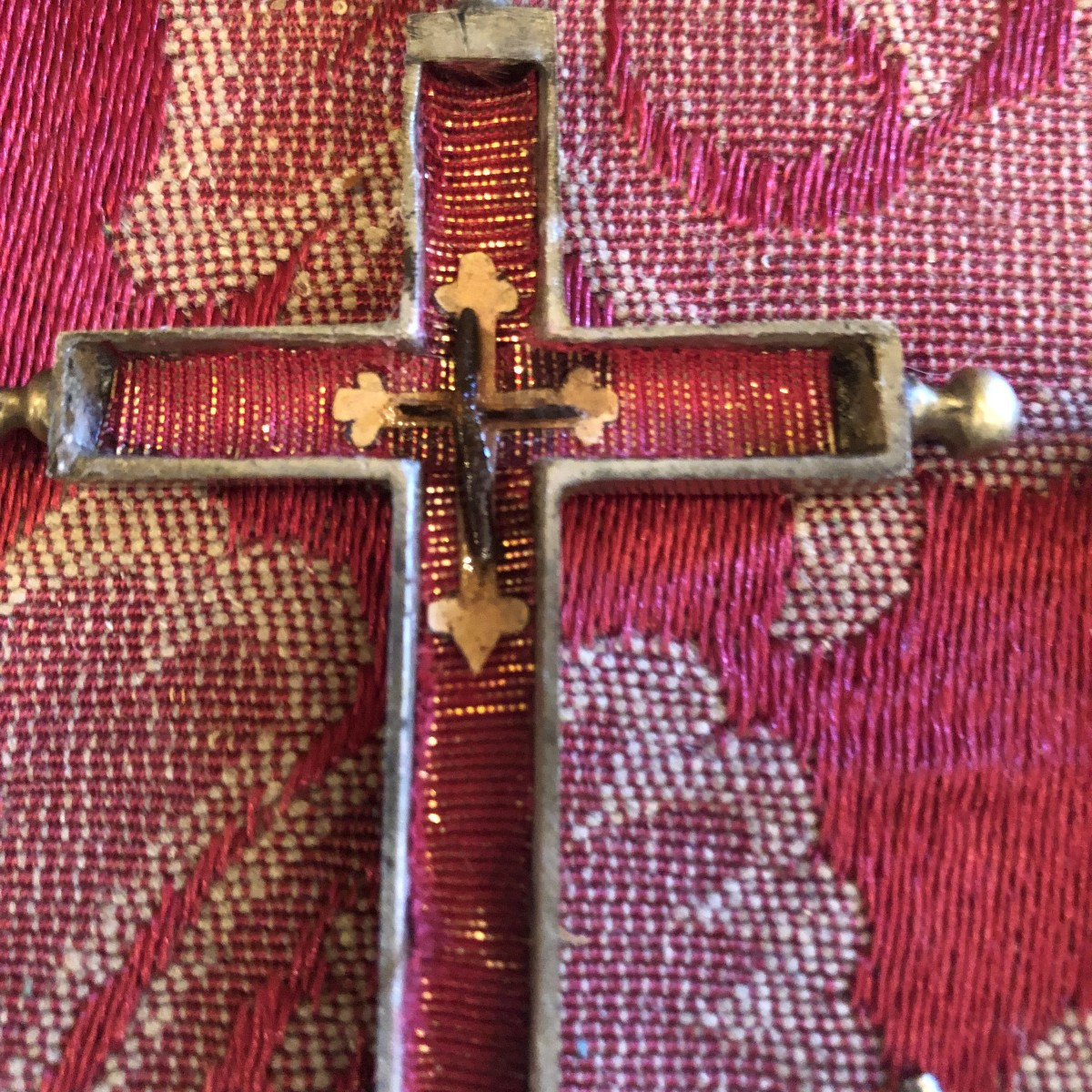 CROCE RELIQUIARIO CON FRAMMENTO DELLA S.CROCE DI N.S.G.C. -photo-1