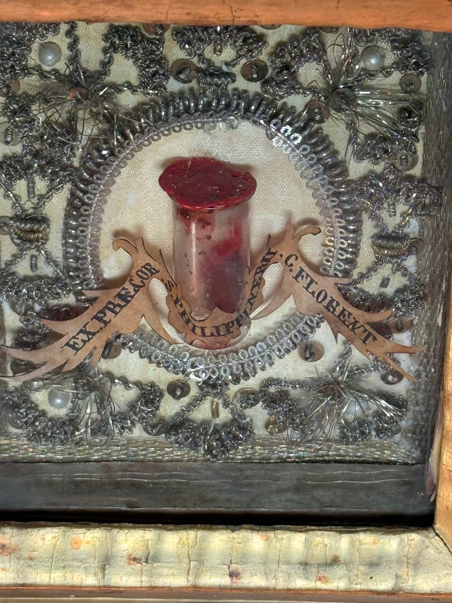 Reliquiario dei precordi di San Filippo Neri oggetto intagliato dorato e argentato -photo-2