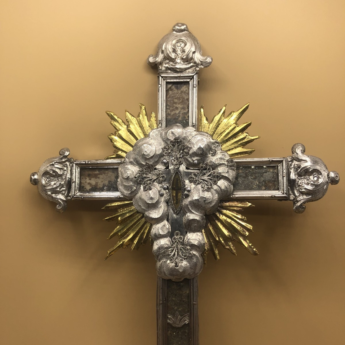 stauroteca del XVIII° secolo in legno ebanizzato con riporti in argento massiccio sbalzato-photo-2