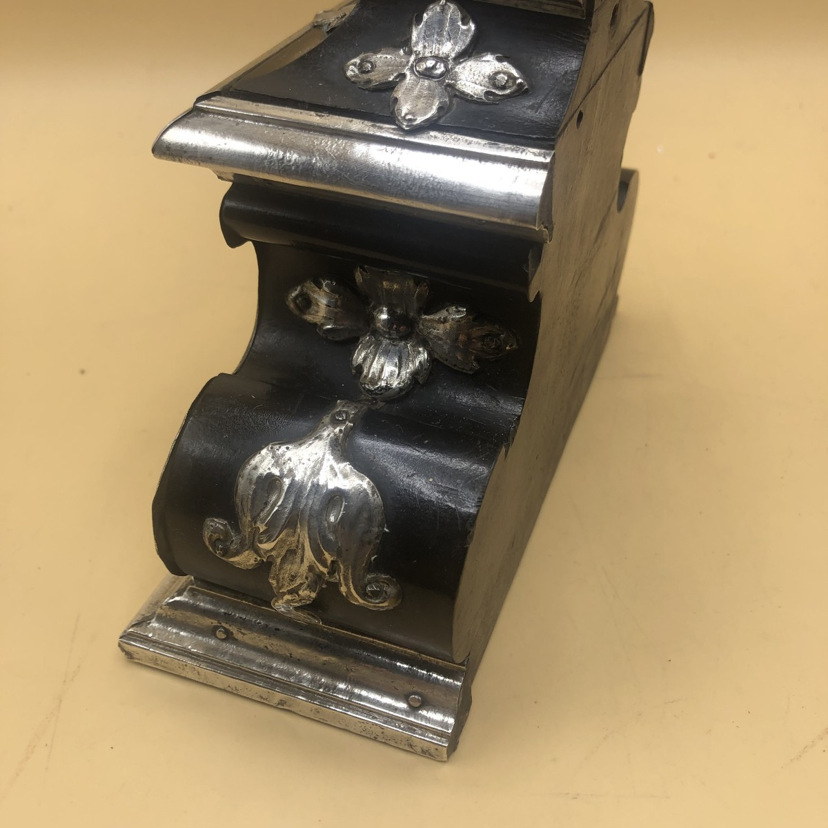 stauroteca del XVIII° secolo in legno ebanizzato con riporti in argento massiccio sbalzato-photo-6