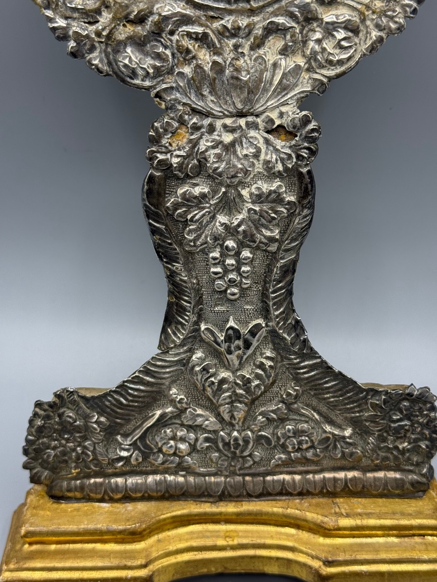 Reliquiario  lamina d'argento sbalzata posta su legno dorato ad oro zecchino  di San Pantaleone-photo-3