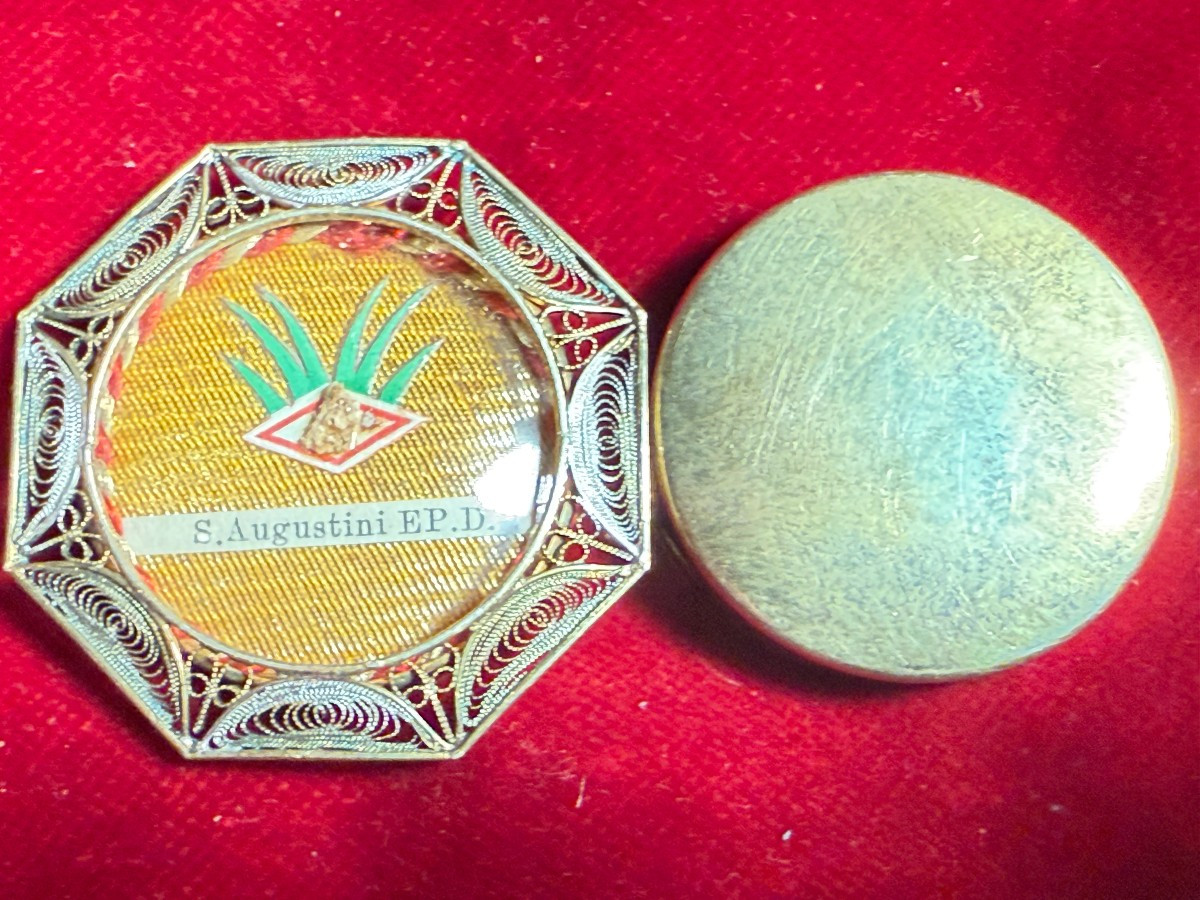 Reliquiario ottagonale in filigrana d'argento di Sant'Agostino vescovo di Ippona 