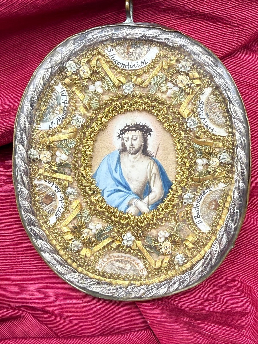 Reliquiario ovale con 6 reliquie di santi 