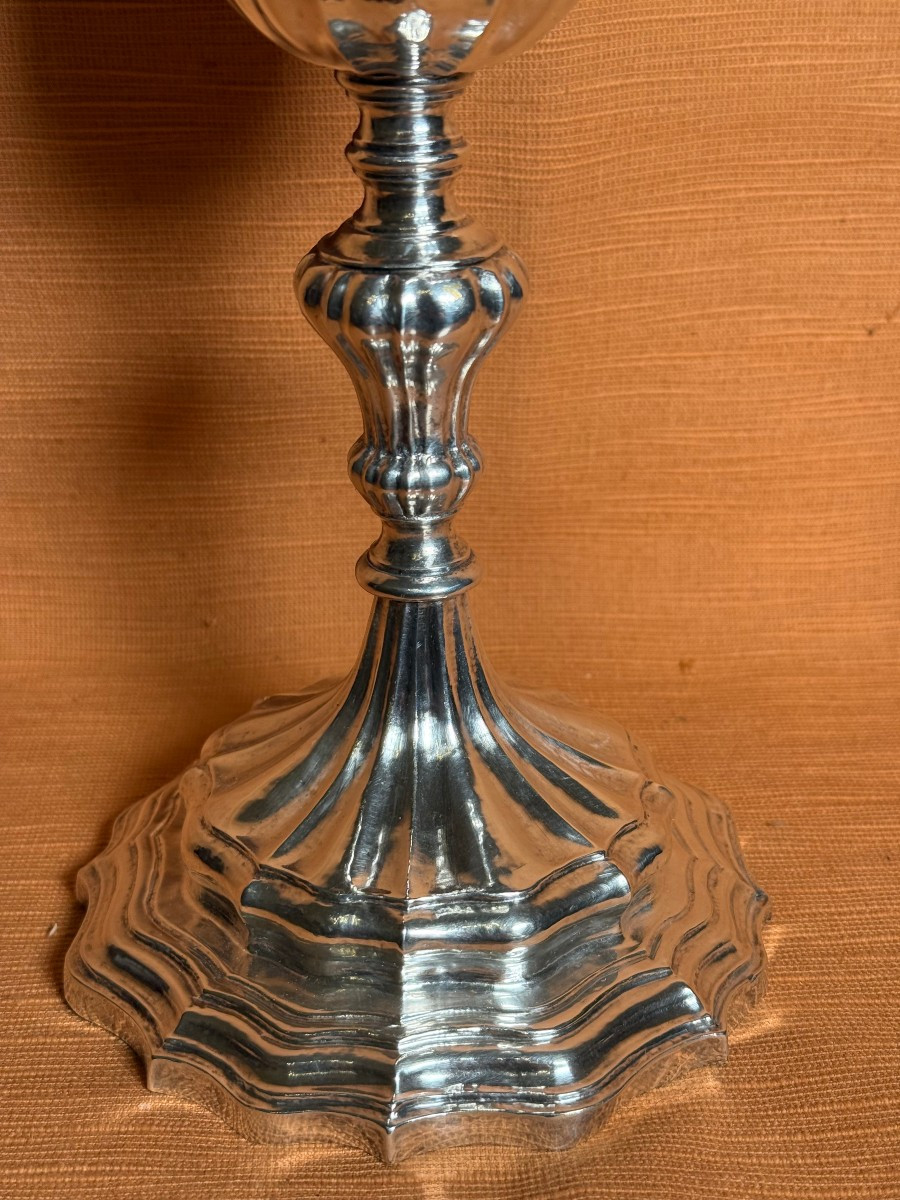 Calice  del XVIII° secolo in argento in stile veneziano con sua patena e completo di sua custod-photo-1