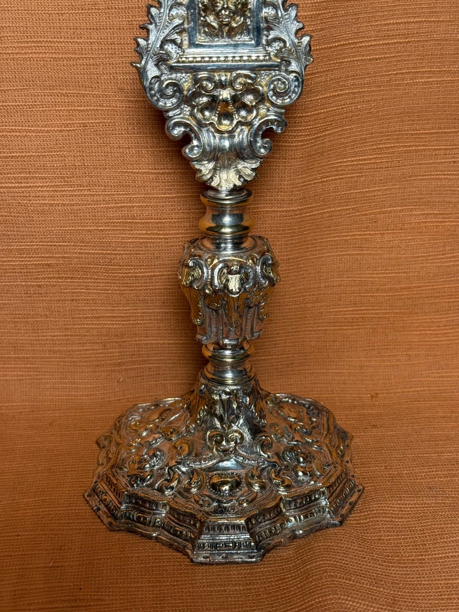 Stauroteca in metallo argentato e lumeggiato oro con frammento della S.Croce di N.S.G.C. -photo-3