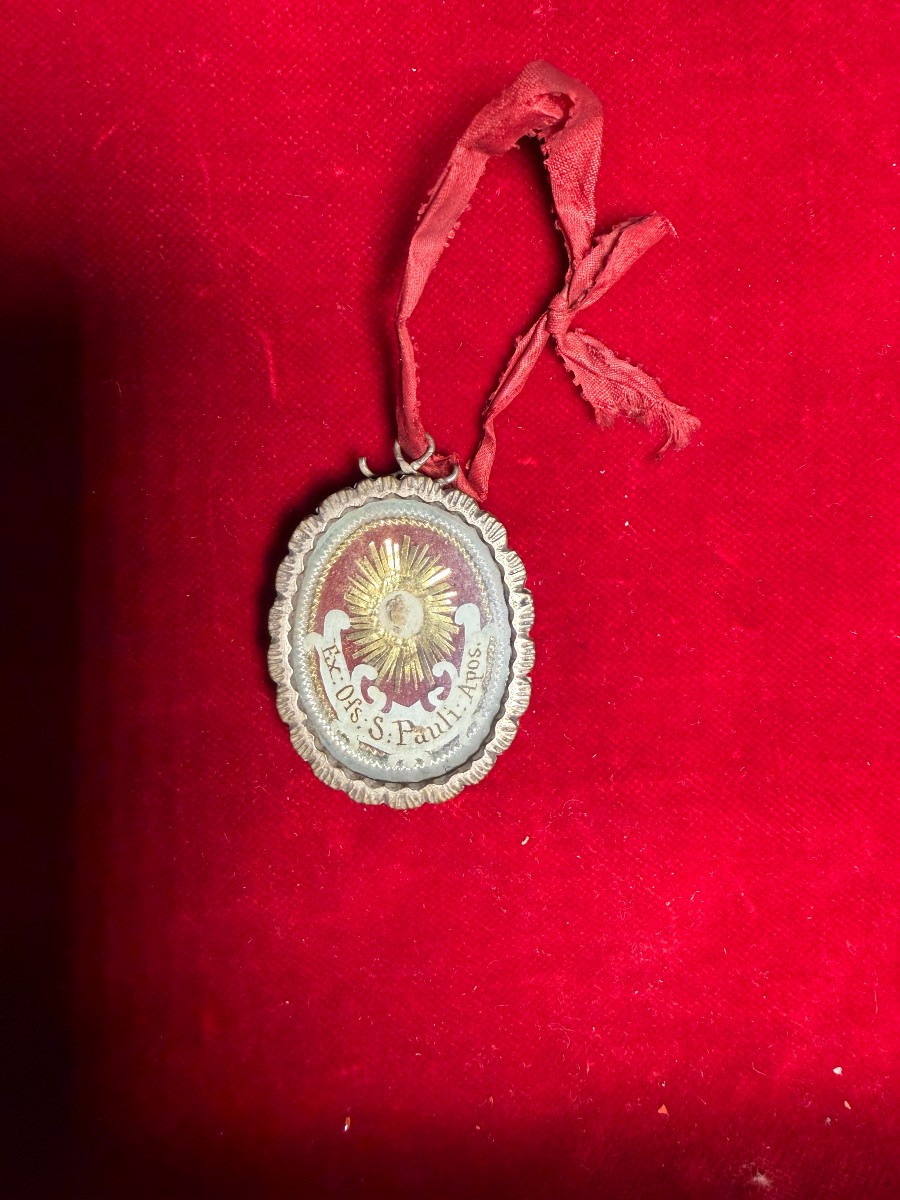 Reliquiario ovale in metallo argentato di S.Paolo Apostolo  
