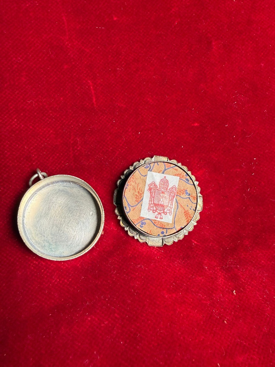 Reliquiario del Venerabile Pio XII° -photo-2