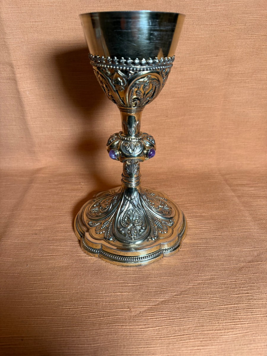 Calice da messa in argento fine XIX° secolo inixi XX°, cesellato e sbalzato in stile gotico 