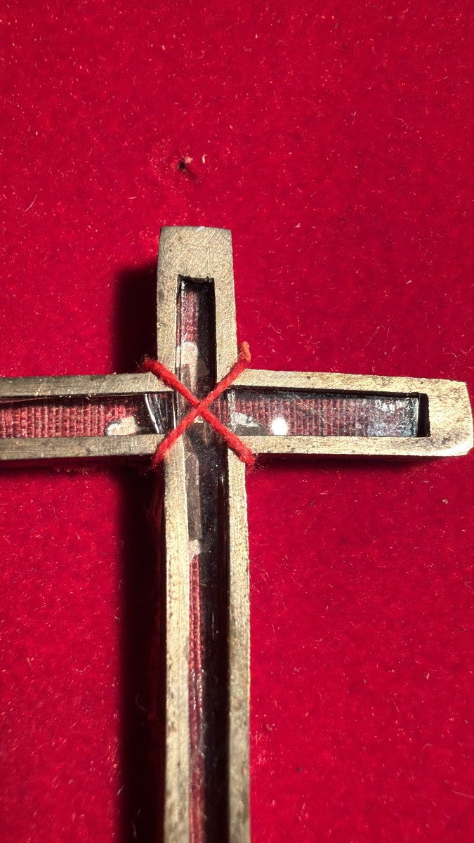 Croce pettorale stauroteca in argento  con all'interno altra teca con frammento della S.CROCE-photo-1
