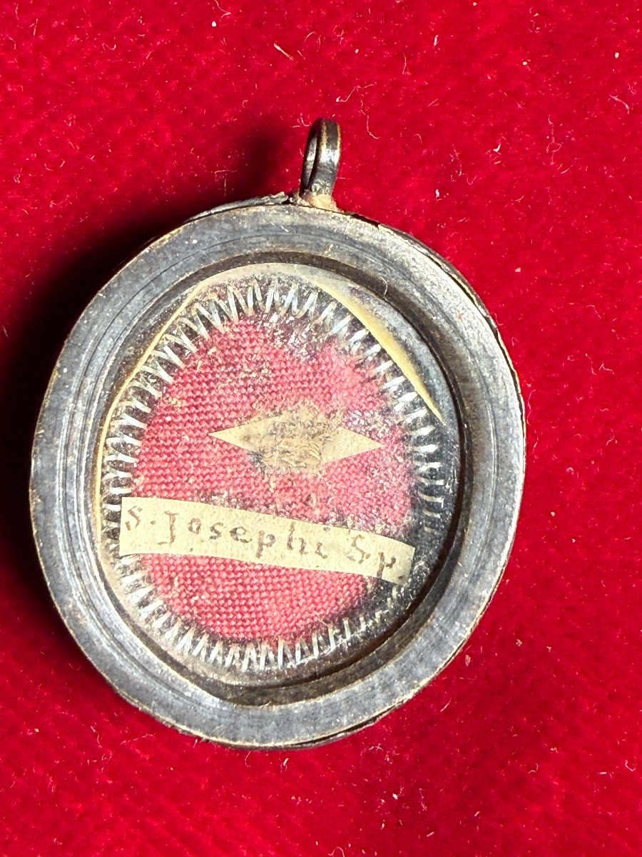 Reliquiario del frammento del mantello del Glorioso Patriarca S.Giuseppe   