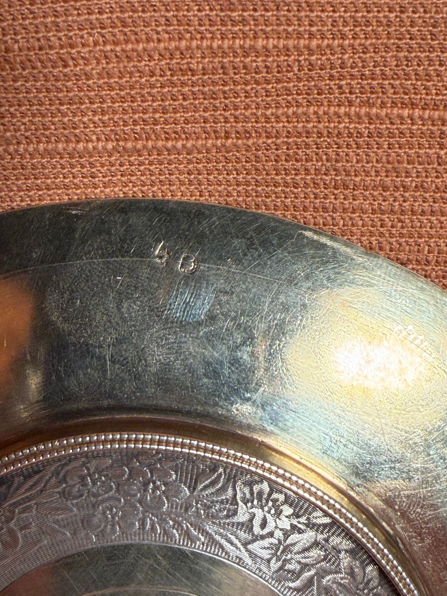 Calice in argento bulinato e cesellato ornato di brillanti con sua patena -photo-5