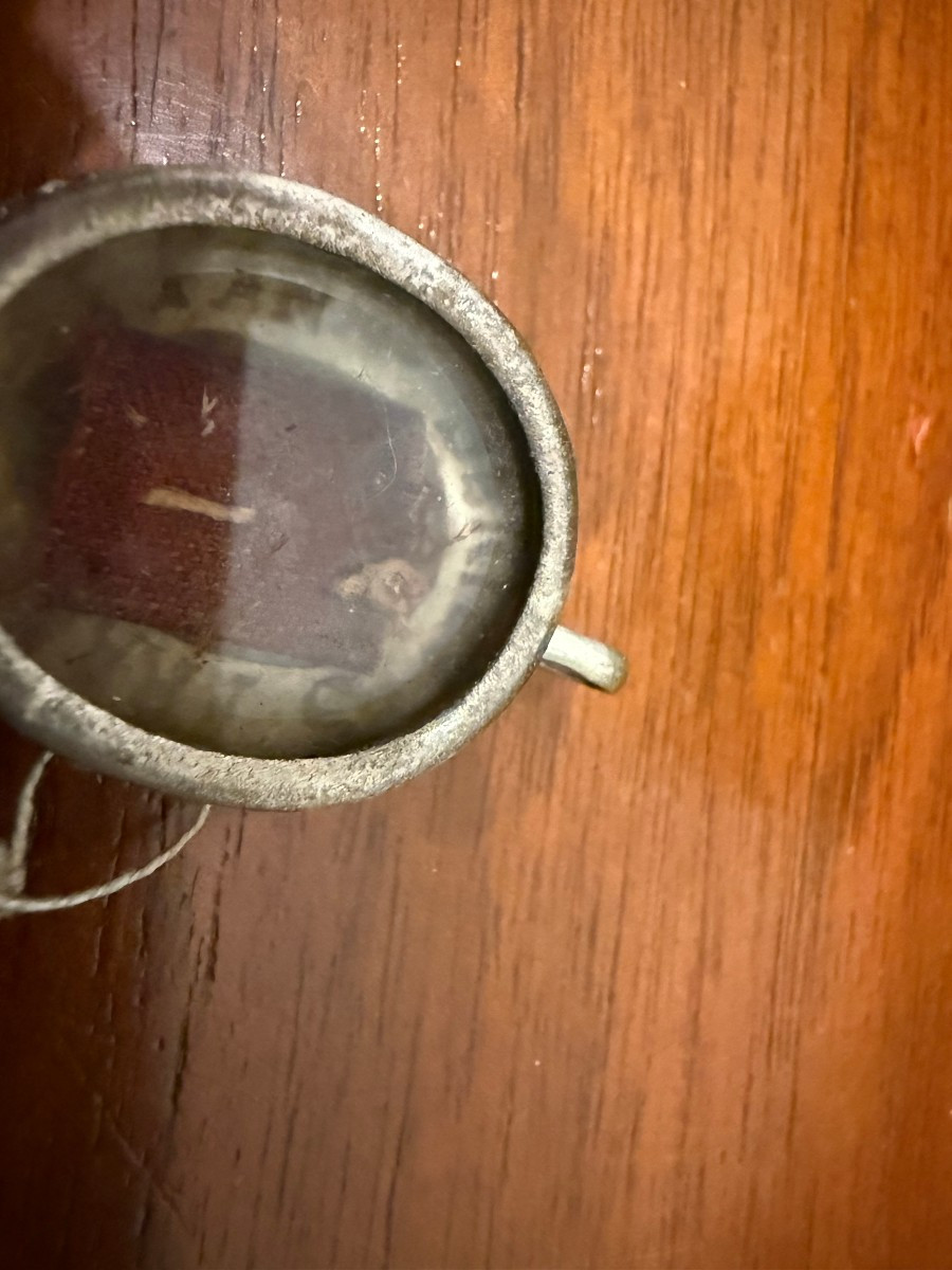 Reliquiaro in argento del frammento di cuscino sepolcrale di S.Francesco d'Assisi-photo-3