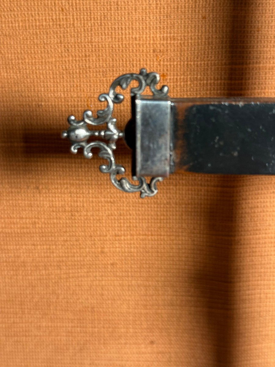 Croce con basamento con capicroce e Cristo in argento e reliquia sulla base-photo-3