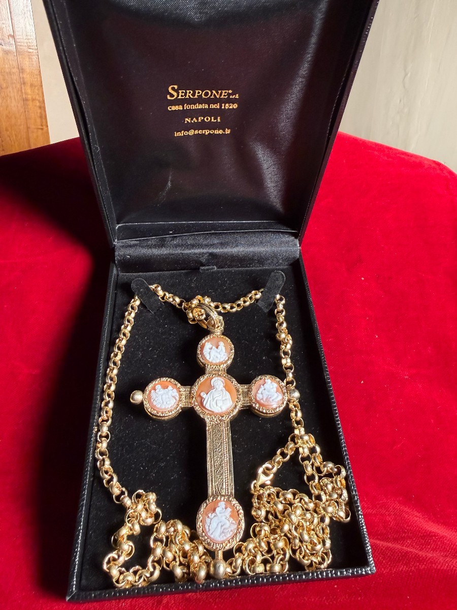 Croce pettorale stauroteca in argento con camei con inserita all'interno la reliquia della S.Cr