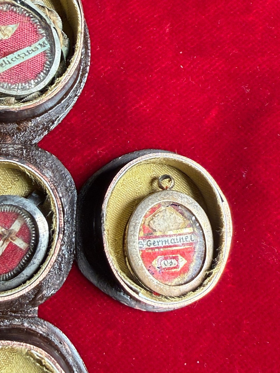 Portareliquie con 5 reliquie di vari santi-photo-4