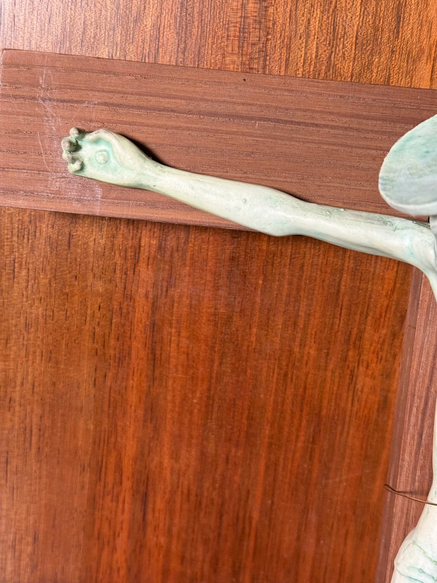 Croce in rovere con crocifisso in biscuit metà anni '60 -photo-3