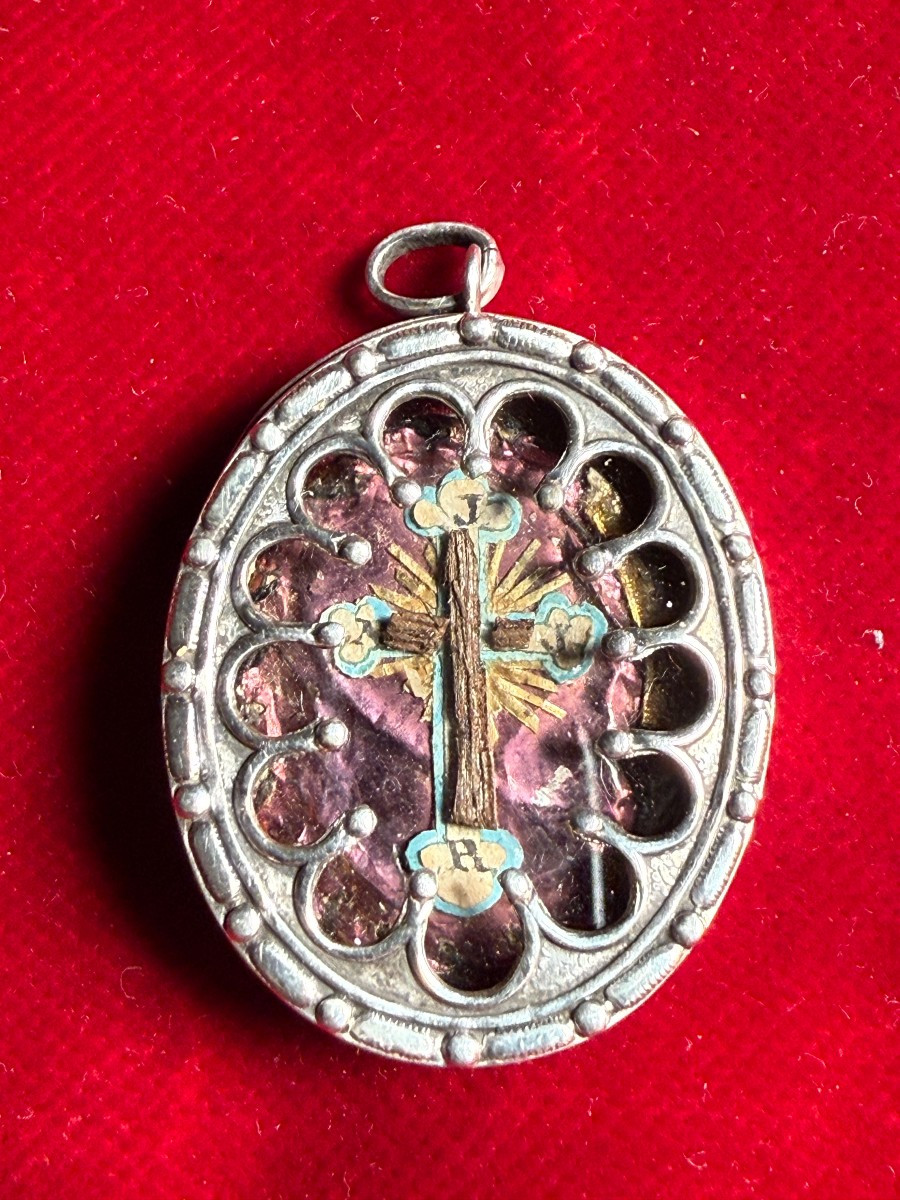 Reliquiario in argento in stile gotico della S.Croce di N.S.G.C. 