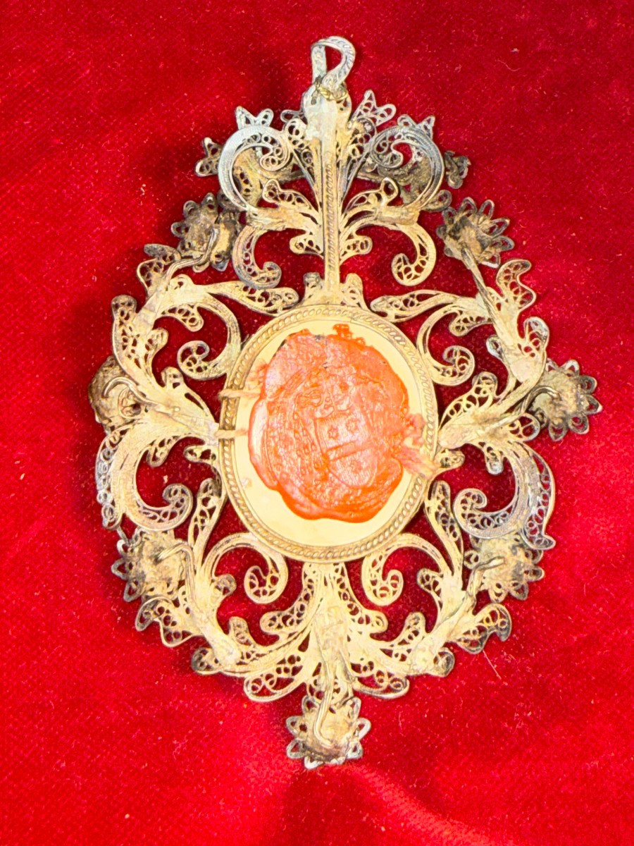 Cornice ottagonali con reliquiario-photo-4