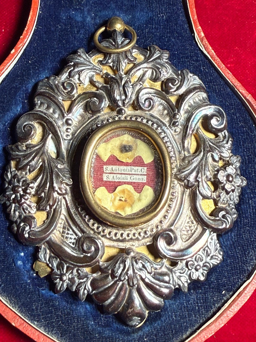 Reliquiario in argento sbalzato e bronzo di S.Antonio da Padova e Luigi Gonzaga in sua custodia-photo-2