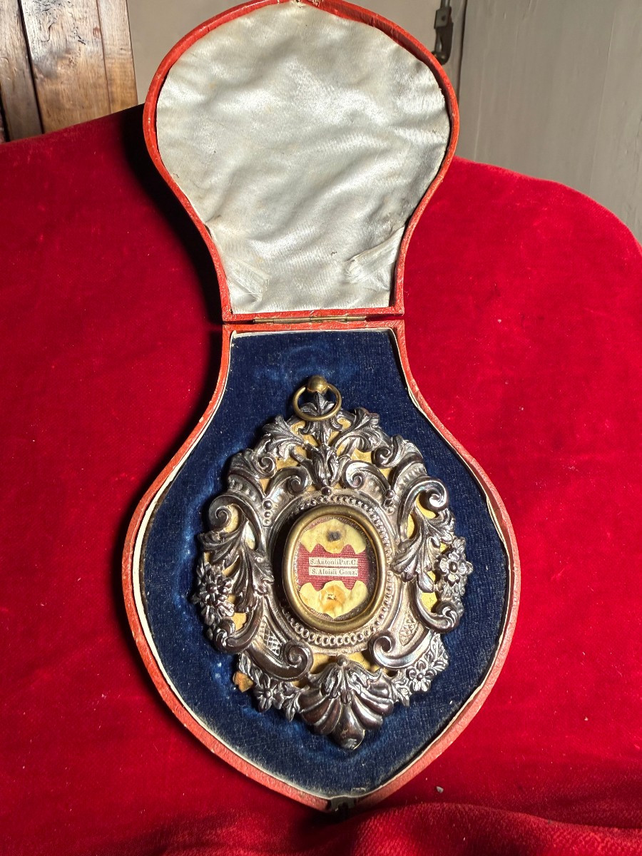 Reliquiario in argento sbalzato e bronzo di S.Antonio da Padova e Luigi Gonzaga in sua custodia