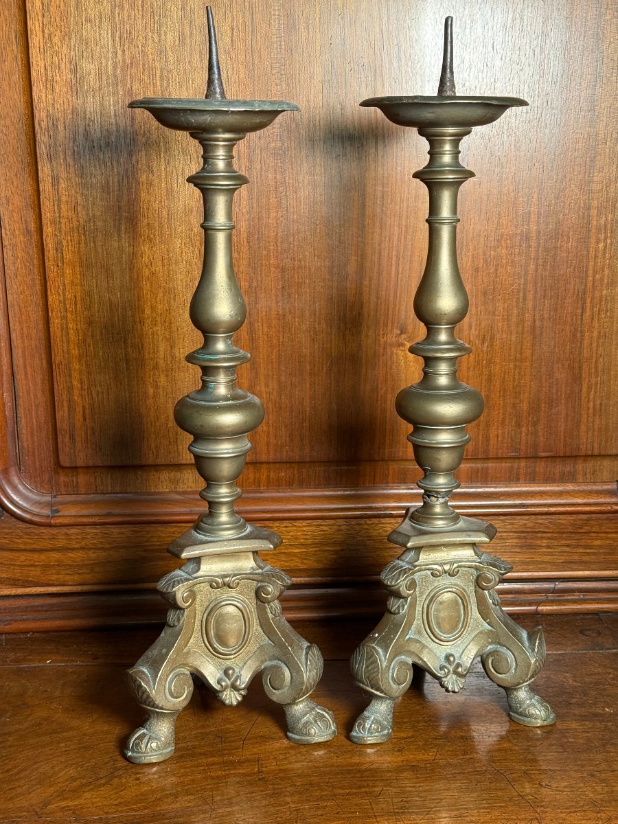 Coppia di candelieri torniti in bronzo  sec. XIX° 
