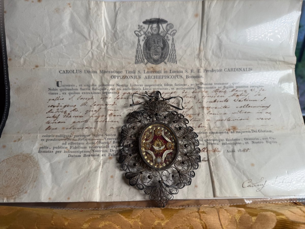 Reliquiario in filigrana d'argento con autentica di S.Anna Giuseppe Leonardo e Andrea Avellino 