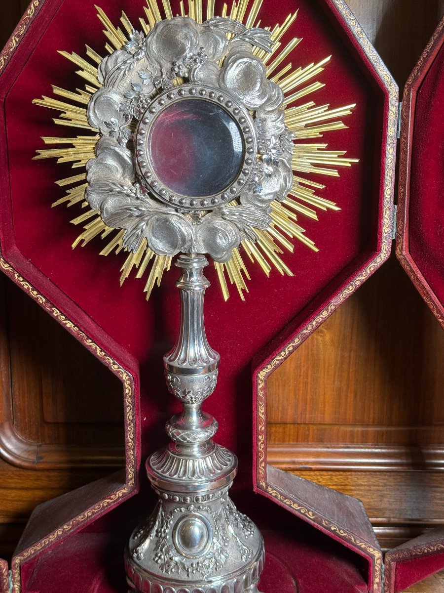 Ostensorio del XVIII°secolo periodo Luigi XV°in argento massiccio in sua custodia  -photo-2
