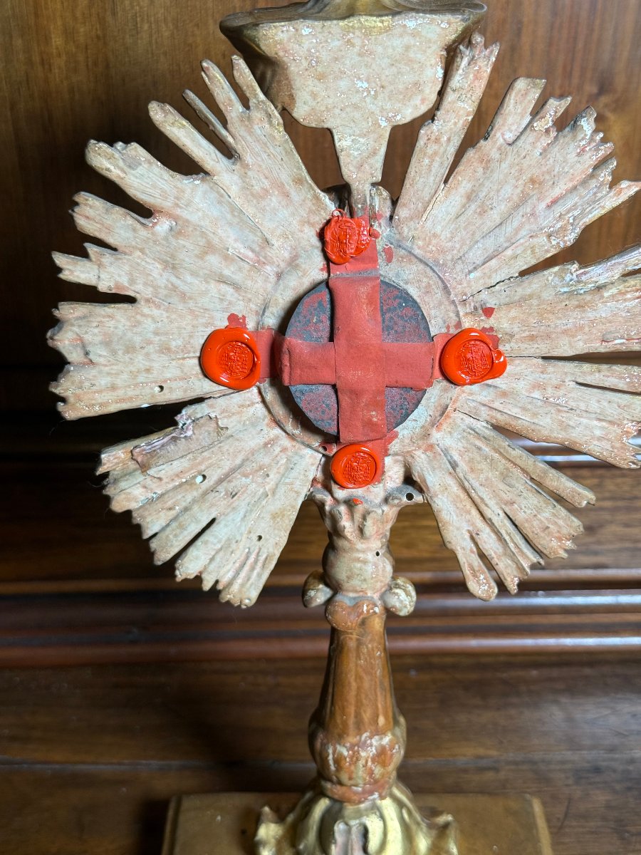 Stauroteca in legno intagliato e dorato ad oro zecchino con teca della S.Croce di N.S.G.C. -photo-3