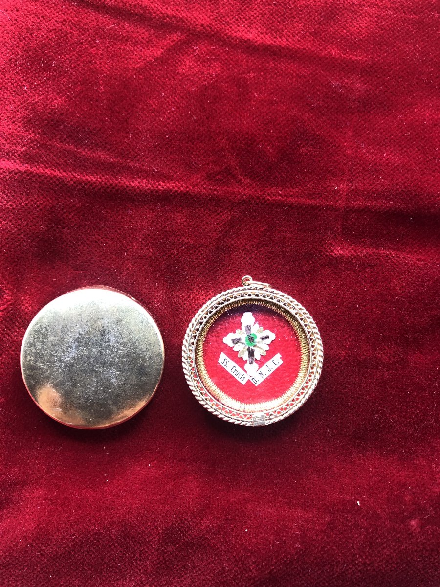 Reliquiario in filigrana d'argento d'argento della Santa Croce di N.S.G.C.  