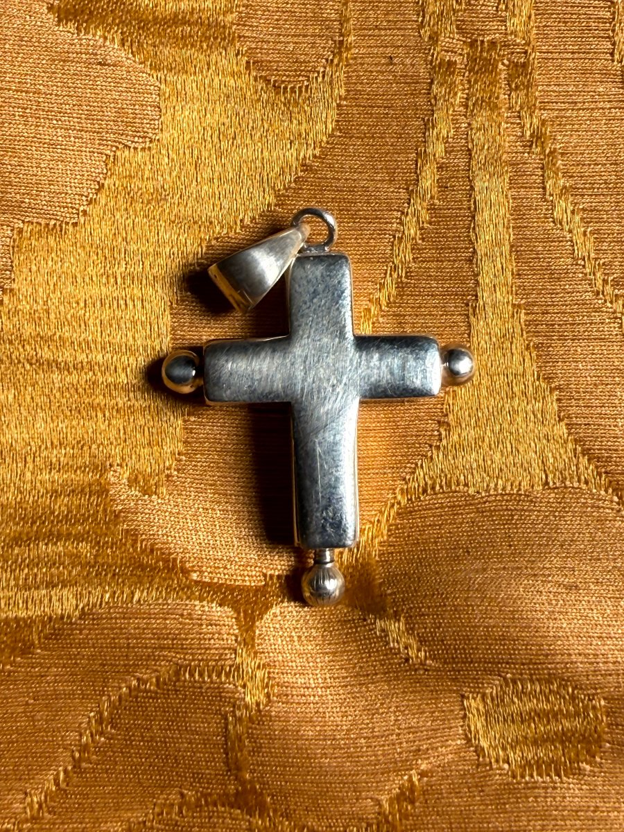 Stauroteca da collo in argento con frammento della S.Croce