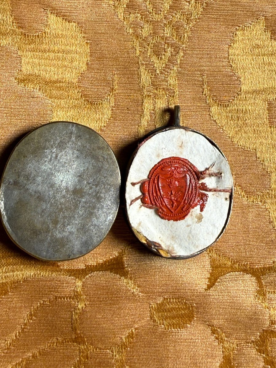 Reliquiario in metallo argentato della S.Croce e dei Santi Teodosio e Francesco d'Assisi -photo-2