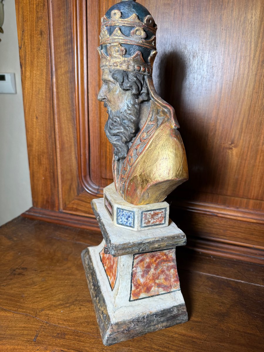 Busto reliquiario scolpito e dipinto del Papa Leone Magno sec.XVIII° -photo-1