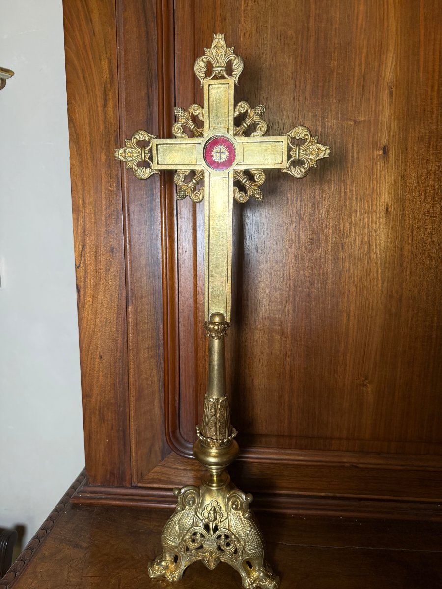 Stauroteca in ottone dorato con frammento della S.Croce di N.S.G.C. 
