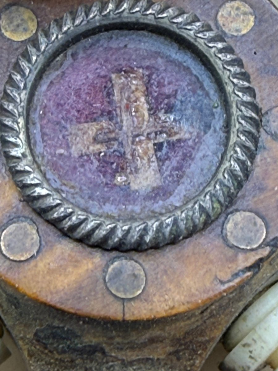 Crocifisso da tavolo del 1859 in argento ed essenze in legno con reliquia della S.Croce  Misure-photo-2