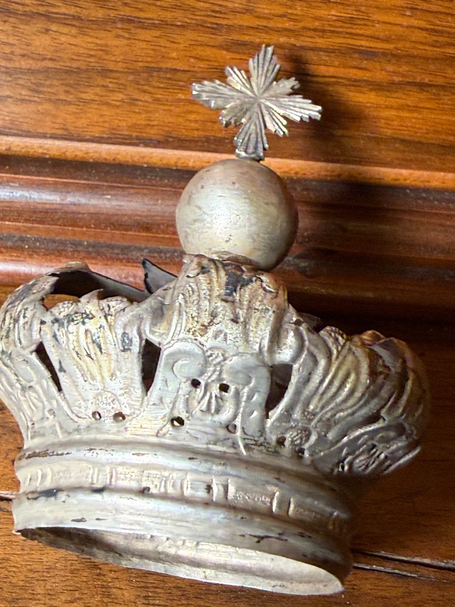Corona in argento cesellato del XVIII°  