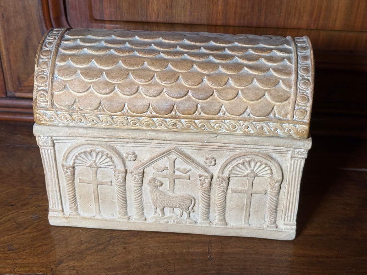 Cofanetto in terracotta di Signa riprodutente un sarcofago paleocristiano 