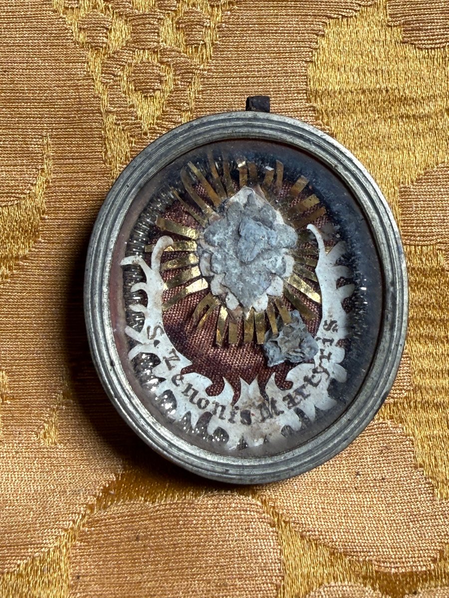 Reliquiario in metallo contenente le reliquie di San Zenone vescovo e martire 