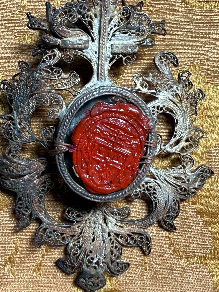 Teca in filigrana d'argento con la reliquia del mantello di S.Giuseppe-photo-2