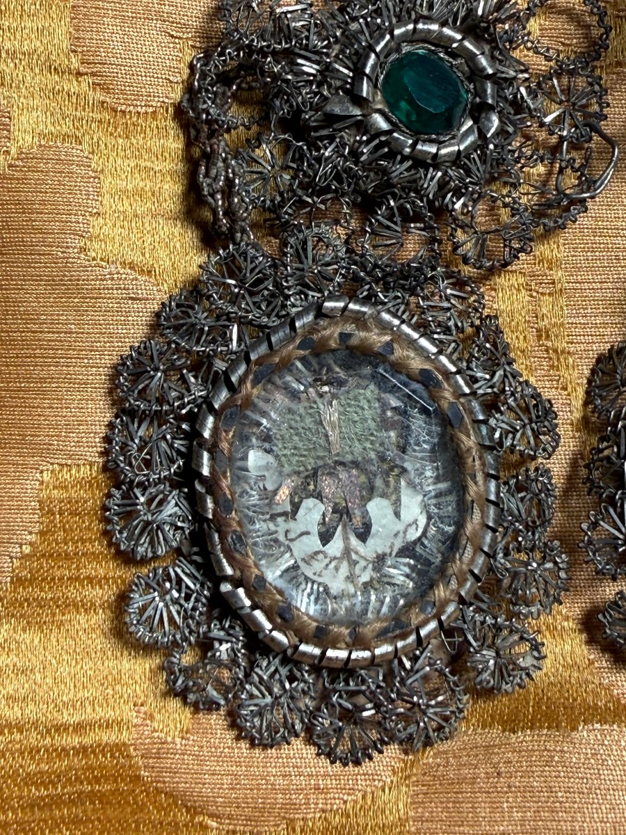 Coppia di reliquiari in filo d'argento con le reliquie di S.Caterina de' Ricci -photo-2
